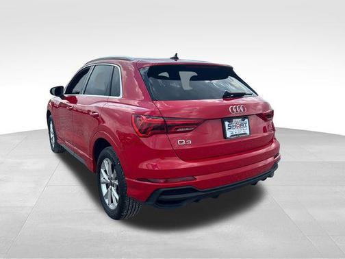 2023 Audi Q3 Premium 45 TFSI S line quattro Tiptronic