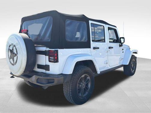 Bright White Clearcoat 2016 Jeep Wrangler Unlimited Sahara
