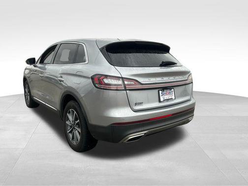 2022 Lincoln Nautilus Standard