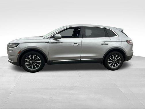 2022 Lincoln Nautilus Standard