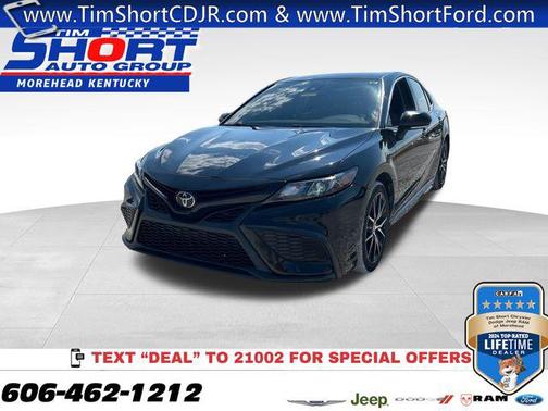 2022 Toyota Camry SE