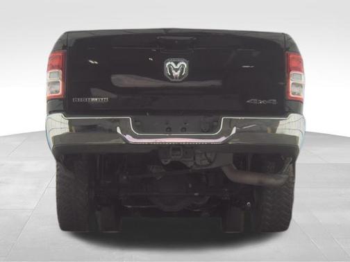 2021 RAM 2500 Big Horn Crew Cab 4x4 6'4' Box