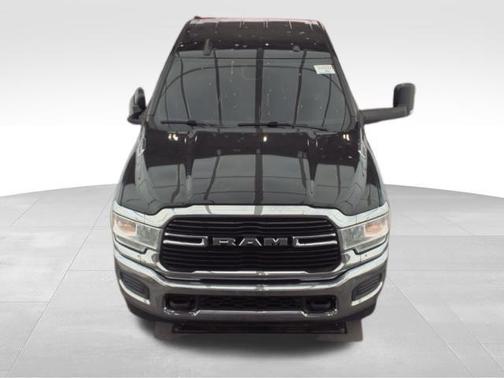 2021 RAM 2500 Big Horn Crew Cab 4x4 6'4' Box