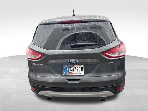 Magnetic 2016 Ford Escape SE