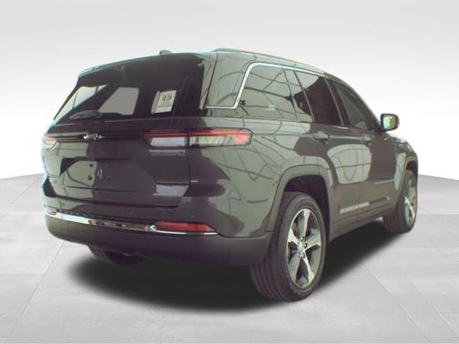 2022 Jeep Grand Cherokee 4xe Base