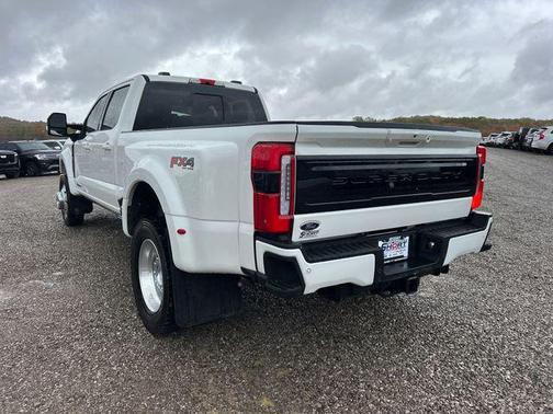 2025 Ford F-450 Platinum