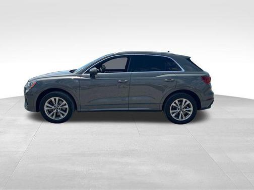 2021 Audi Q3 45 S line Premium