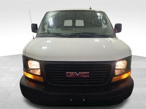 2017 GMC Savana 2500 LS