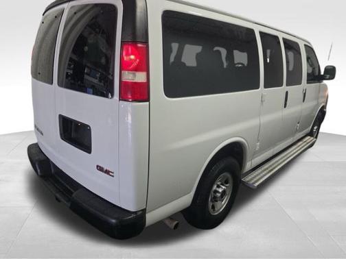 2017 GMC Savana 2500 LS