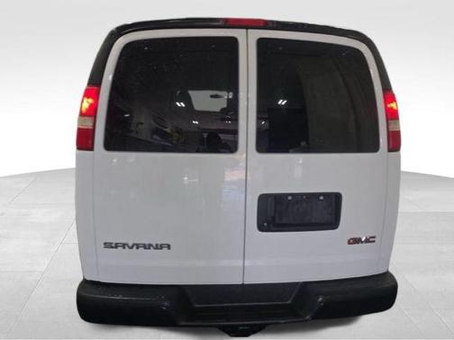 2017 GMC Savana 2500 LS