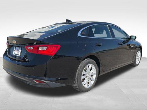 Mosaic Black Metallic 2025 Chevrolet Malibu FWD 1LT