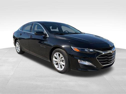 Mosaic Black Metallic 2025 Chevrolet Malibu FWD 1LT