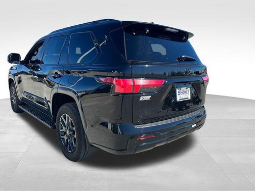 2025 Toyota Sequoia Platinum