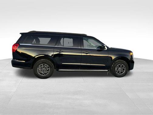 2025 Ford Expedition Max Active 4x4