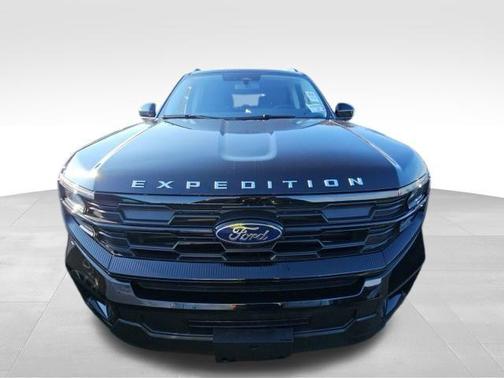 2025 Ford Expedition Max Active 4x4