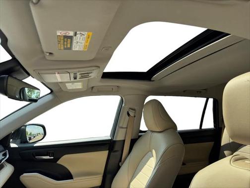 2024 Toyota Highlander Hybrid XLE