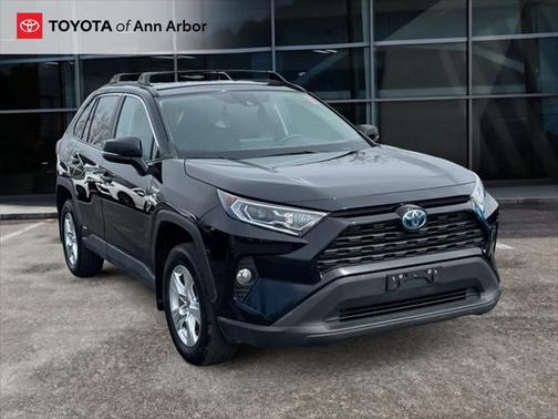 2021 Toyota RAV4 Hybrid XLE