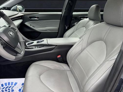2019 Toyota Avalon Hybrid Limited