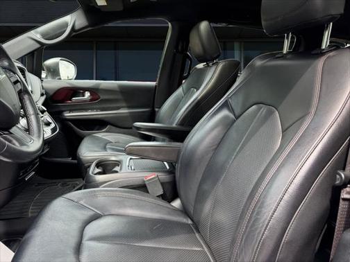 2019 Chrysler Pacifica Touring-L Plus