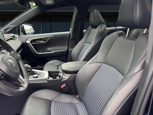 2021 Toyota RAV4 Hybrid SE