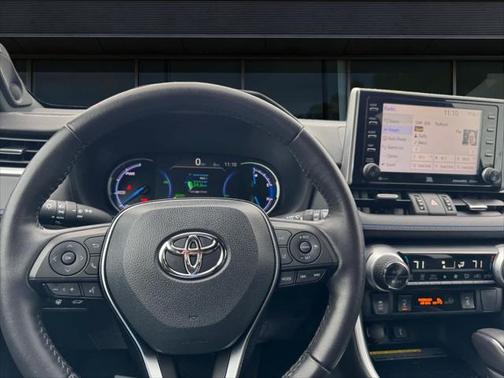 2021 Toyota RAV4 Hybrid SE