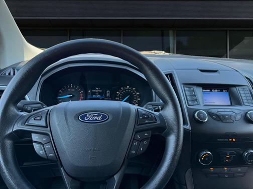 2019 Ford Edge SE