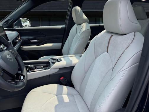 2024 Toyota Grand Highlander Hybrid Limited MAX