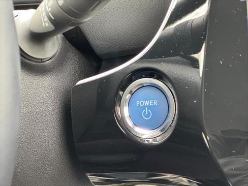 2022 Toyota Prius XLE