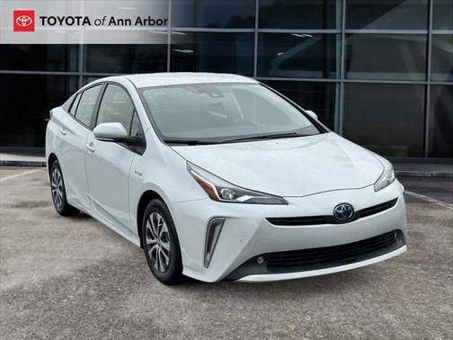 2022 Toyota Prius XLE