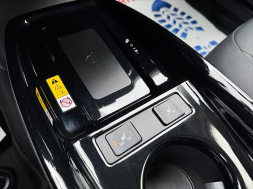 2022 Toyota Prius XLE
