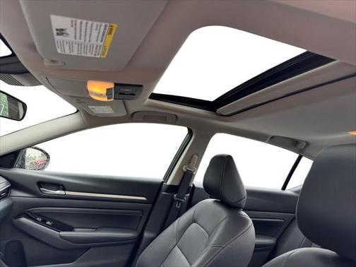 2022 Nissan Altima 2.5 SL