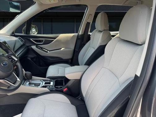2023 Subaru Forester Base