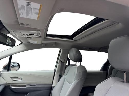 2023 Toyota Sienna XLE 8 Passenger