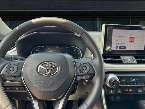 2023 Toyota RAV4 Hybrid XLE Premium