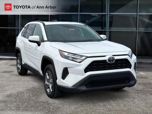 2022 Toyota RAV4 Hybrid XLE