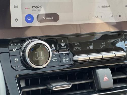 2024 Toyota Highlander Hybrid Platinum