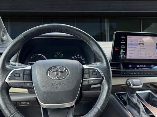 2021 Toyota Sienna XLE 7 Passenger