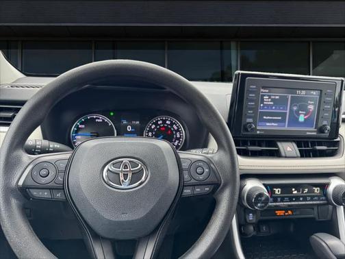 2021 Toyota RAV4 Hybrid XLE