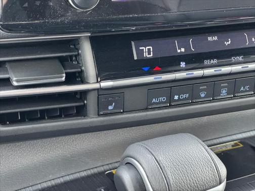 2022 Toyota Sienna XSE 7 Passenger