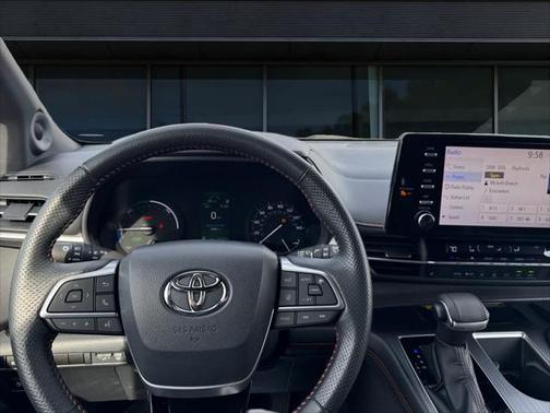 2022 Toyota Sienna XSE 7 Passenger