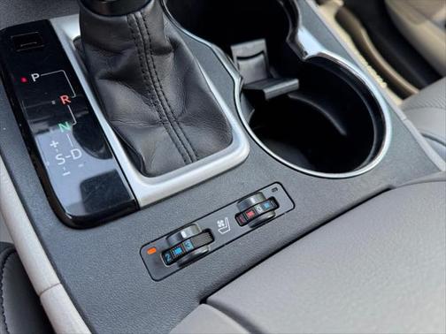 2017 Toyota Highlander Limited Platinum