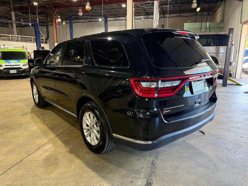 DB Black Crystal Clearcoat 2019 Dodge Durango SXT