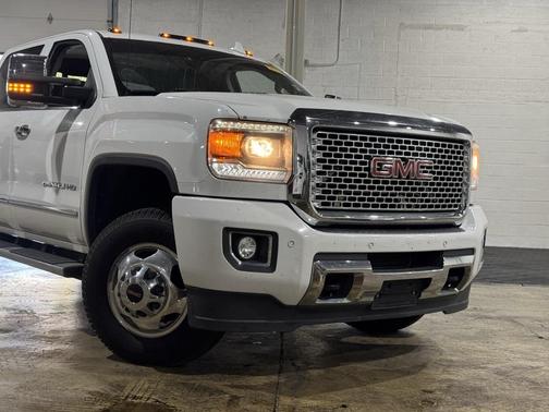 2015 GMC Sierra 3500 Denali