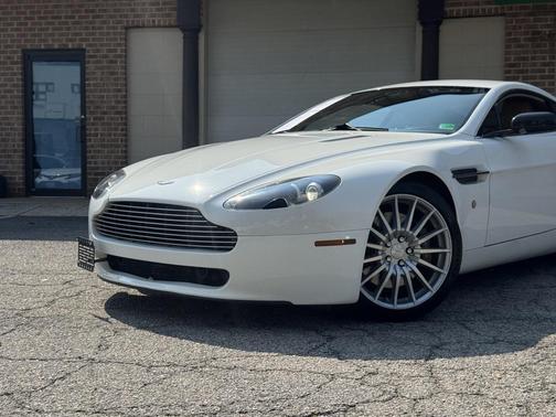 2008 Aston Martin V8 Vantage Base