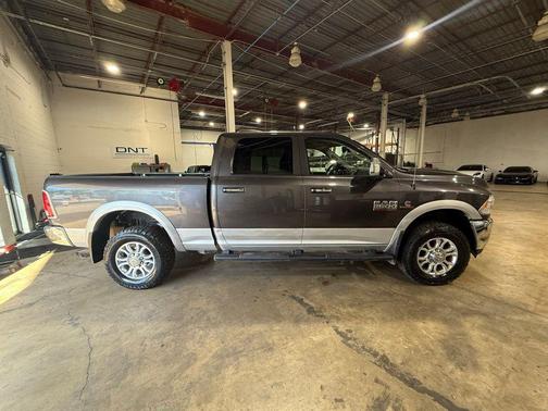 Granite Crystal Metallic Clearcoat 2015 RAM 2500 Laramie