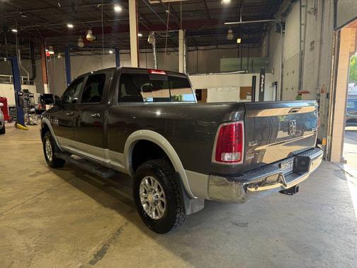 Granite Crystal Metallic Clearcoat 2015 RAM 2500 Laramie