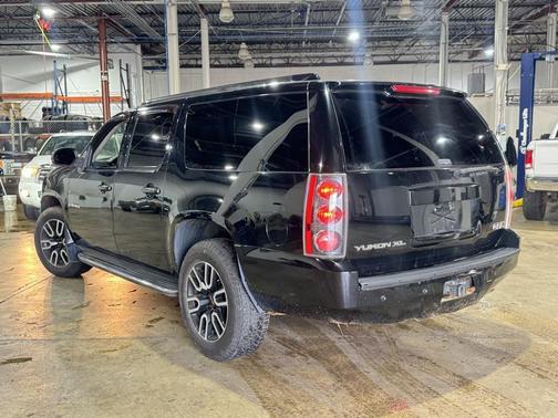 2008 GMC Yukon XL Denali