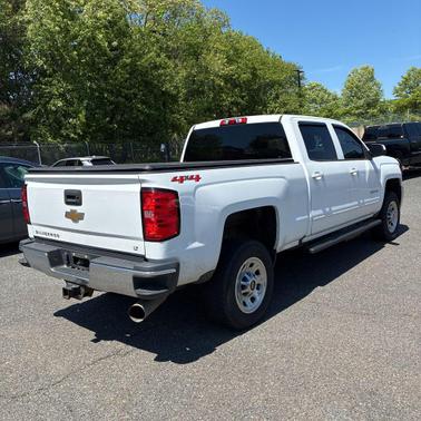 Summit White 2019 Chevrolet Silverado 2500 LT