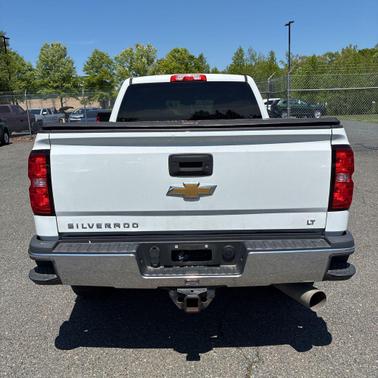 Summit White 2019 Chevrolet Silverado 2500 LT