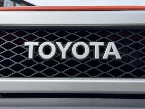 2014 Toyota FJ Cruiser Base